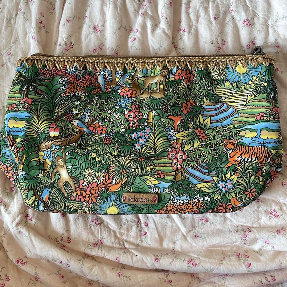 Sakroots Cosmetic Bag Bali Wana Animal Rain Forest Jungle Green Essentials Large